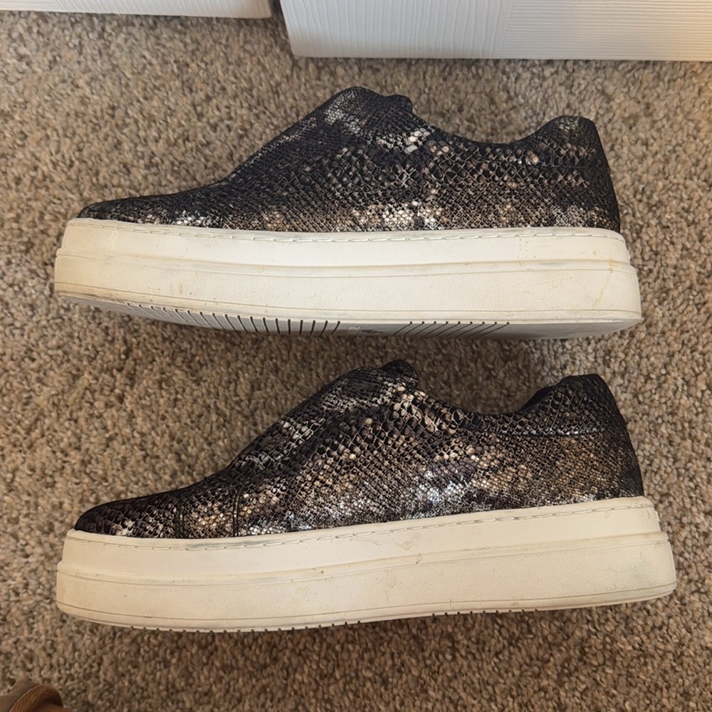 J/Slides Snake Print Sneakers Size 7.5 - image 4